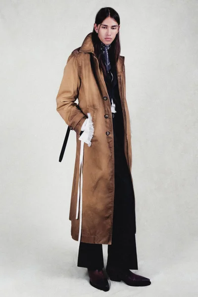 Look 22